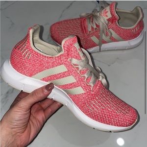 Adidas swift run